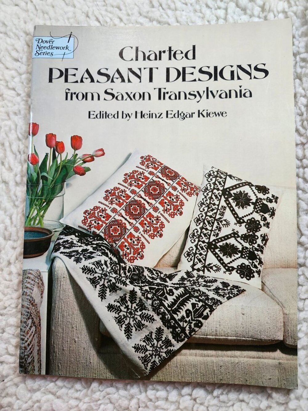 Dover Charted Peasant Designs from Saxon Transylvania Heinz Kiewe Paperback